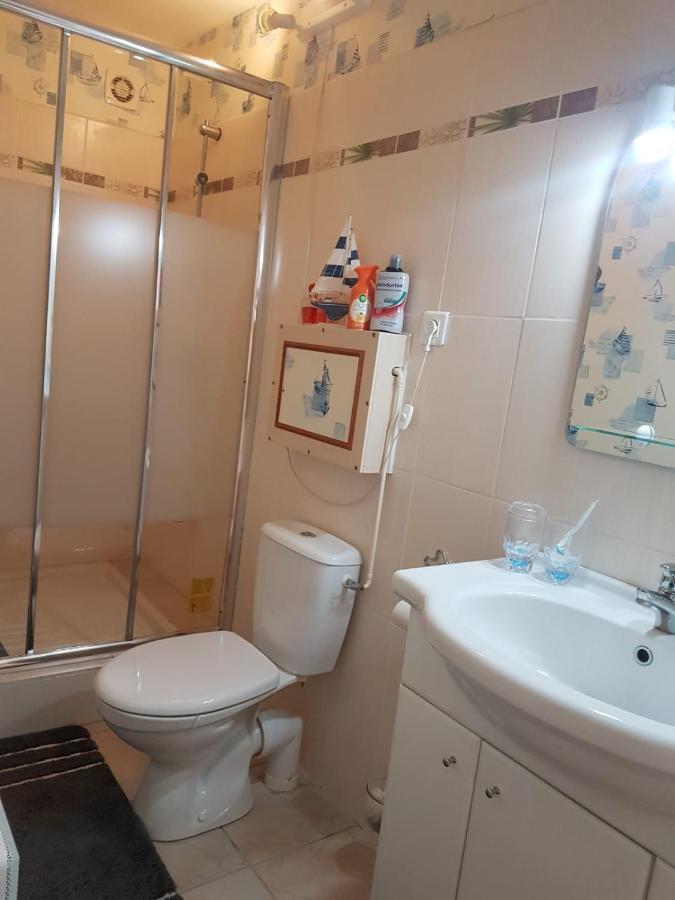 Charmante Maisonnette 2 Personnes Avec Wifi Surgères Buitenkant foto