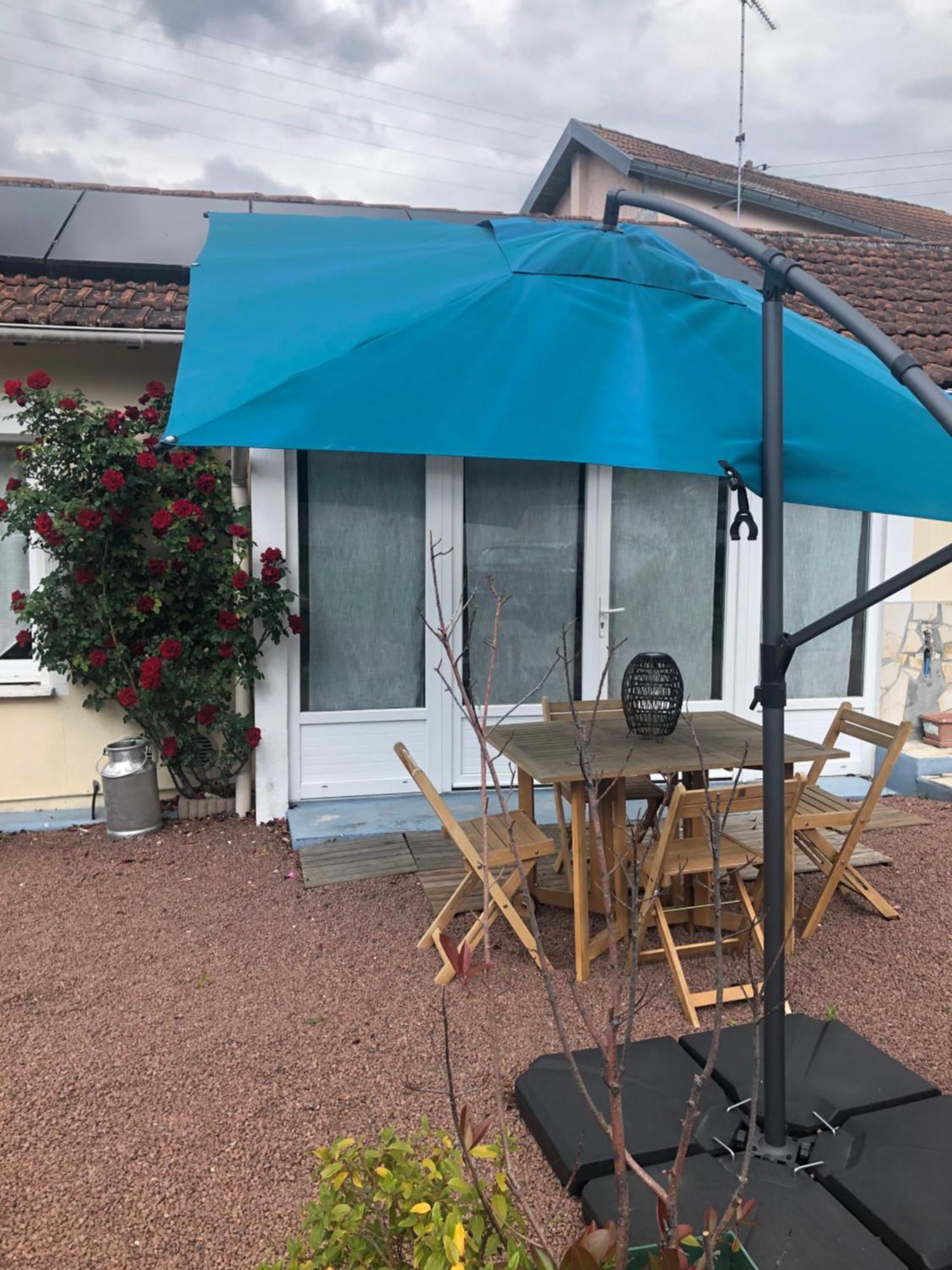 Charmante Maisonnette 2 Personnes Avec Wifi Surgères Buitenkant foto